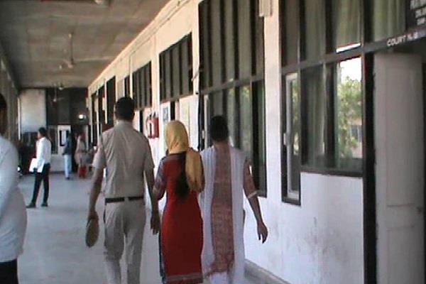 after being pregnant  the girl student told the truth to the told family