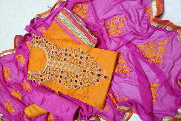 ਚੰਡੀਗੜ੍ਹ : ਔਰਤ ਨੂੰ ਖਰਾਬ ਸੂਟ ਦੇਣਾ ਕੰਪਨੀ ਨੂੰ ਪਿਆ ਮਹਿੰਗਾ