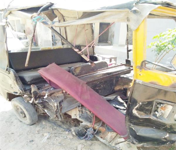 8 injured in road accident