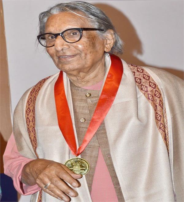 the first indian to be a balkrishna award winning prizeker prize