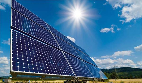 solar energy sector invested   10 billion in 2017