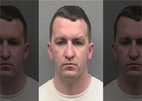 a  father 60 year jail term for a 4 year old child contractor