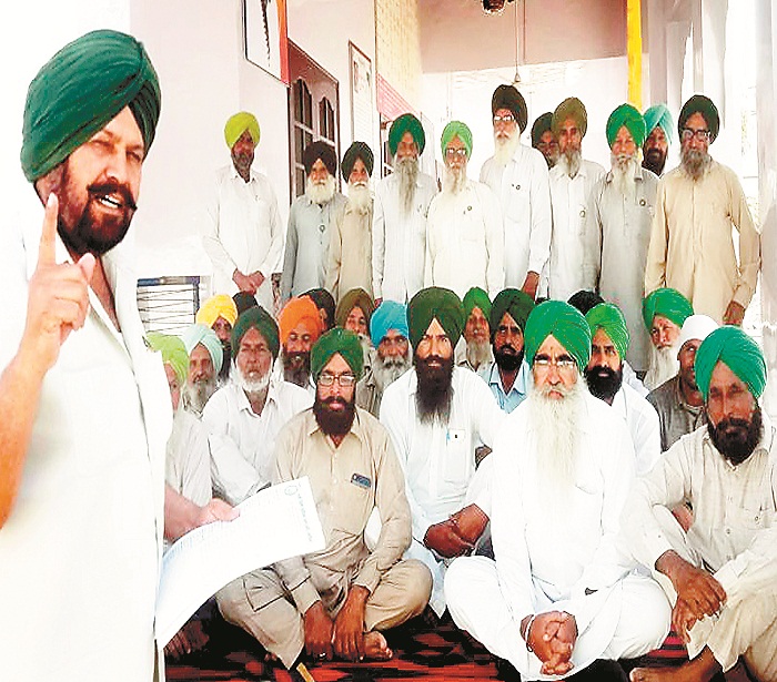 ਕਾਂਗਰਸ ਸਰਕਾਰ ਨੇ ਲੋਕਾਂ ਦੀਆਂ ਉਮੀਦਾਂ ''ਤੇ ਫੇਰਿਆ ਪਾਣੀ