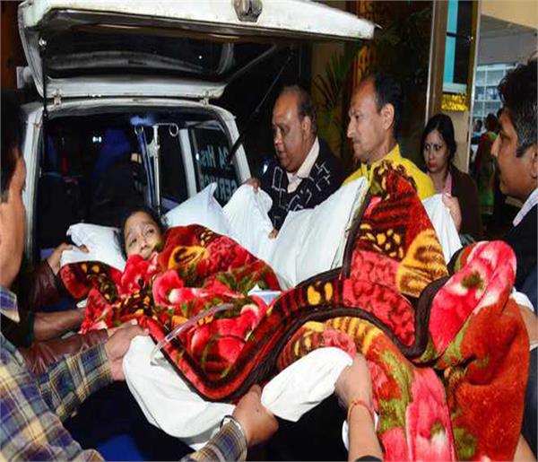 10th students of cambridge school jumped case