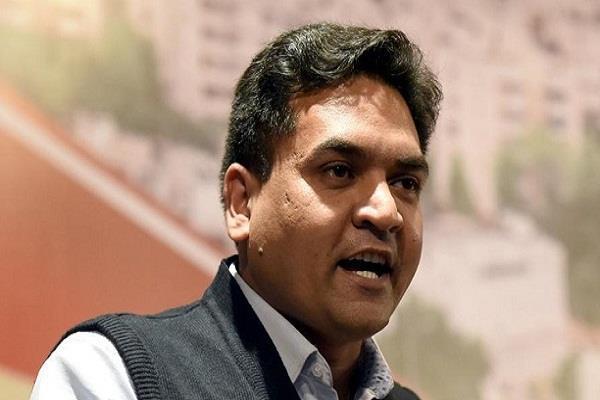 kapil mishra speaks on apology from majithia