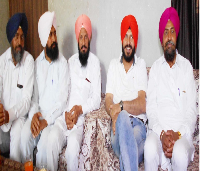 ਬਾਦਲ ਸਰਕਾਰ ਦੇ ਵਿਕਾਸ ਕਾਰਜਾਂ ਦੇ ਸੋਅਲੇ ਕਾਂਗਰਸੀ ਆਪਣੀਆਂ ਸਟੇਜਾਂ ਤੋਂ ਗਾਉਣ ਲੱਗੇ : ਭੂੰਦੜ