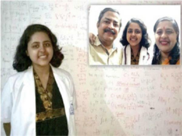 mbbs student built his own book on the wall