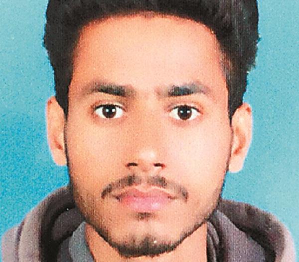 student committed suicide by jumping in front of train