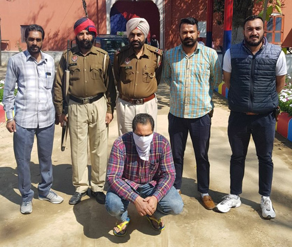 ਨਸ਼ੇ ਵਾਲੀਆਂ ਗੋਲੀਆਂ ਤੇ ਸ਼ੀਸ਼ੀਆਂ ਸਣੇ ਕਾਬੂ