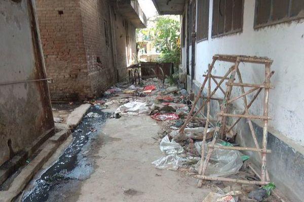 the cleaning  of noorpurbedi city is disturbed