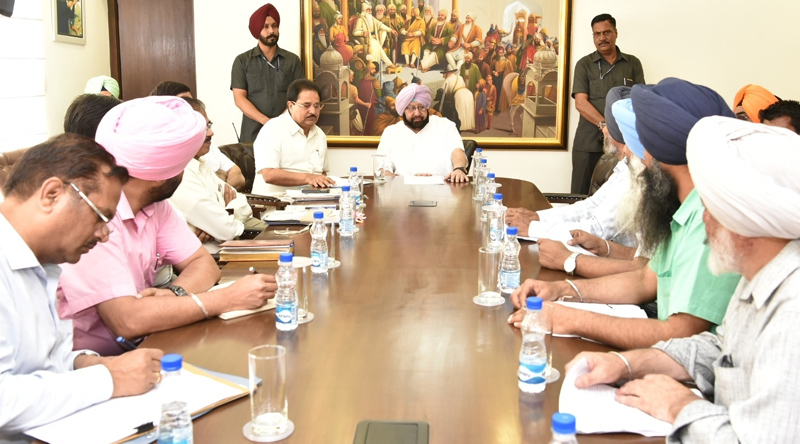 ਸਰਕਾਰ ਨੇ ਅਧਿਆਪਕਾਂ ਦੀ ਨਵੀਂ ਤਬਾਦਲਾ ਨੀਤੀ ''ਤੇ ਫਿਲਹਾਲ ਲਾਈ ਰੋਕ
