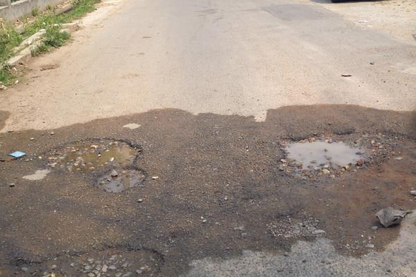 demand for correcting leakage on dharam singh sahni marg