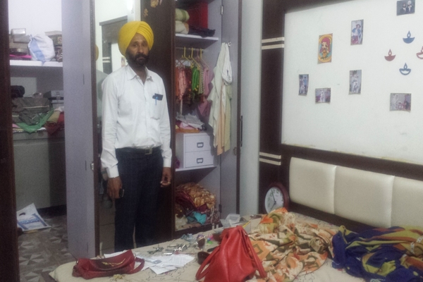 ਘਰ ''ਚੋਂ ਸਵਾ ਲੱਖ ਦਾ ਸੋਨਾ ਚੋਰੀ
