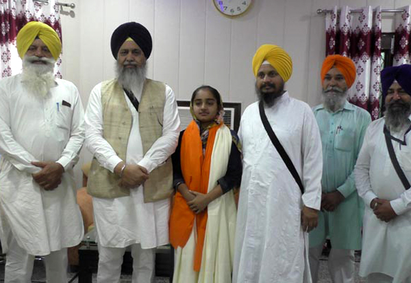 ਪਾਕਿਸਤਾਨ ਸਰਕਾਰ ਵੱਲੋਂ ਗੁਰਸਿੱਖ ਜਥਿਆਂ ''ਚ ਕੇਸਧਾਰੀ ਸਿੱਖਾਂ ਨੂੰ ਹੀ ਇਜਾਜ਼ਤ ਦੇਣ ਦੇ ਫੈਸਲੇ ਦਾ ਲੌਂਗੋਵਾਲ ਨੇ ਕੀਤਾ ਸਵਾਗਤ