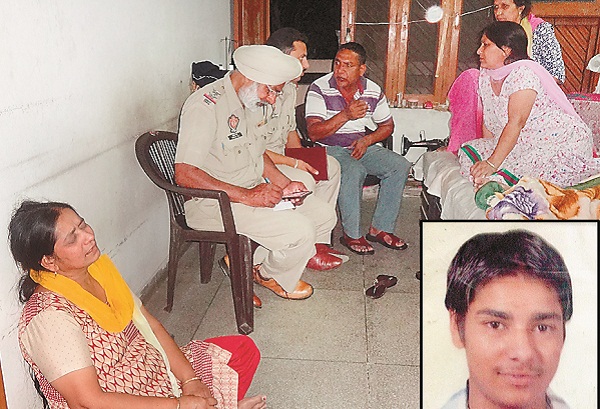 ਬੇਰੋਜ਼ਗਾਰੀ ਤੋਂ ਪ੍ਰੇਸ਼ਾਨ ਨੌਜਵਾਨ ਨੇ ਪੈਟਰੋਲ ਪਾ ਕੇ ਖੁਦ ਨੂੰ ਲਾਈ ਅੱਗ, ਮੌਤ