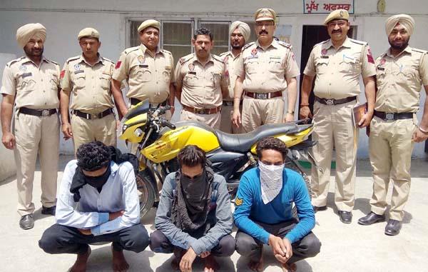 three members of the gang rifle gang were arrested