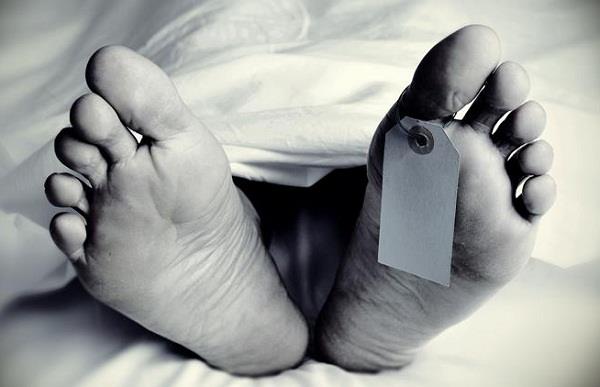 death of an elderly scribe with activa slipping