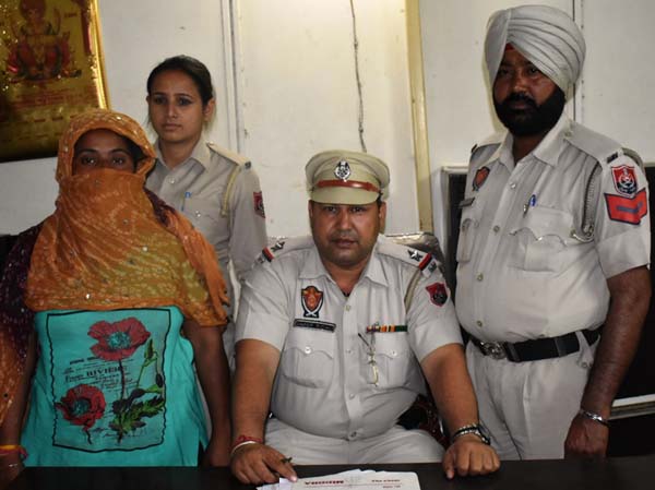 ਫੜੀ ਗਈ ਨਾਚੀ, 5 ਗ੍ਰਾਮ ਹੈਰੋਇਨ ਬਰਾਮਦ