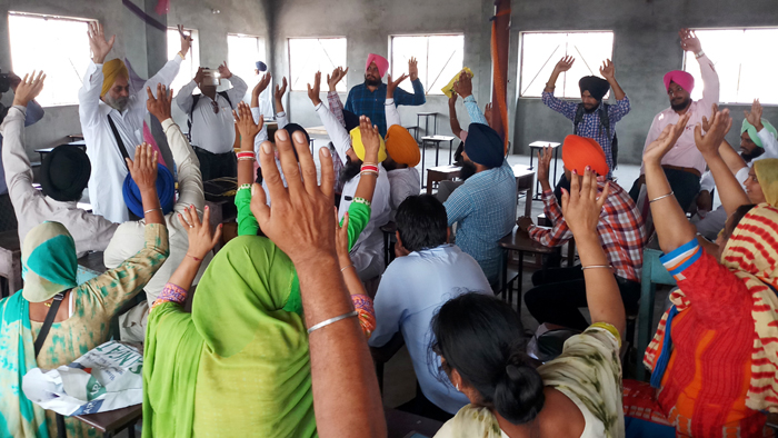 ਸ਼੍ਰੋਮਣੀ ਕਮੇਟੀ ਦੇ ਫਾਰਗ ਮੁਲਾਜ਼ਮਾਂ ਕੀਤਾ ਪ੍ਰਧਾਨ ਖਿਲਾਫ ਰੋਸ ਪ੍ਰਦਰਸ਼ਨ