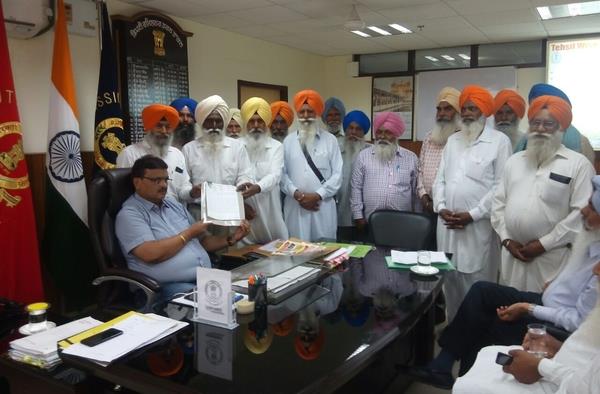 the closure of india was the memorandum submitted to them