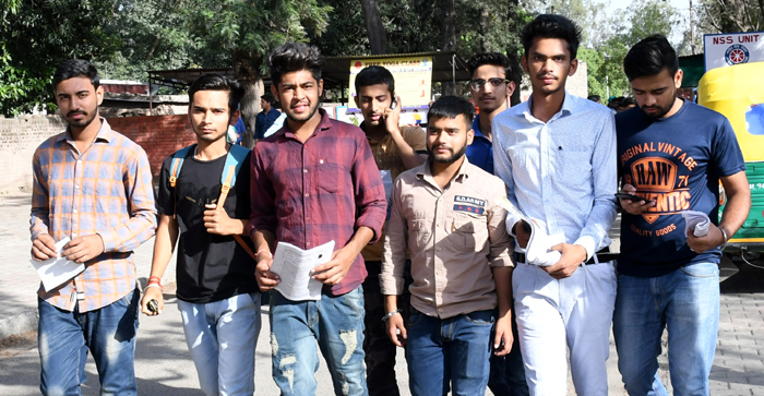 13 ਹਜ਼ਾਰ ਤੋਂ ਜ਼ਿਆਦਾ ਉਮੀਦਵਾਰਾਂ ਨੇ ਦਿੱਤੀ ਐੱਨ. ਡੀ. ਏ. ਦੀ ਪ੍ਰੀਖਿਆ