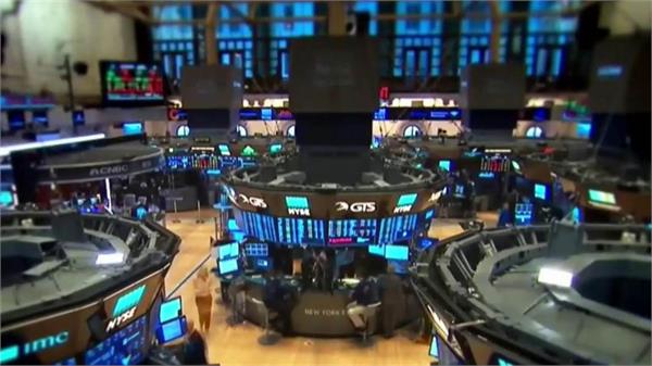 dow closes more than 350 points higher