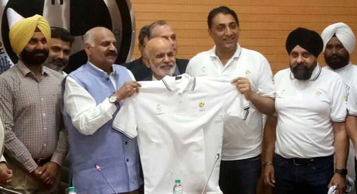 ਐੱਨ. ਆਰ. ਆਈ. ਪੰਜਾਬ ਦੇ ਨੌਜਵਾਨਾਂ ਨੂੰ  ਪ੍ਰੇਰਿਤ ਕਰਨ ਲਈ ਖੇਡਾਂ ਤੇ ਸਿੱਖਿਆ ਦੇ ਖੇਤਰ ''ਚ ਪੂੰਜੀ ਨਿਵੇਸ਼ ਕਰਨ