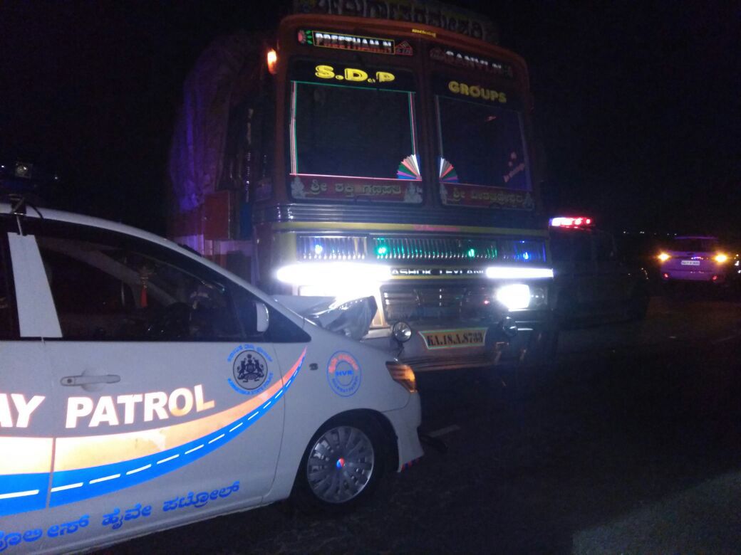 ਸੜਕ ਹਾਦਸੇ ''ਚ ਵਾਲ-ਵਾਲ ਬਚੇ ਕੇਂਦਰੀ ਮੰਤਰੀ ਅਨੰਤ ਹੇਗੜੇ, ਸਾਜਿਸ਼ ਦਾ ਸ਼ੱਕ ਜ਼ਾਹਰ