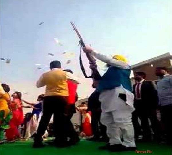 ਮੈਰਿਜ ਪੈਲੇਸਾਂ ''ਚ ਅਸਲਾ ਲੈ ਕੇ ਆਉਣ ''ਤੇ ਮੁਕੰਮਲ ਰੋਕ