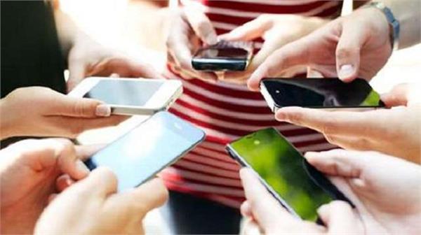 available at rs 18 000 and android operating  these smartphones