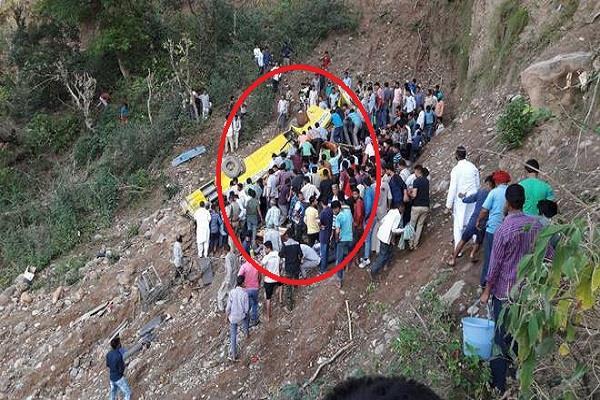noorpur bus accidents after scattered part of the innocent