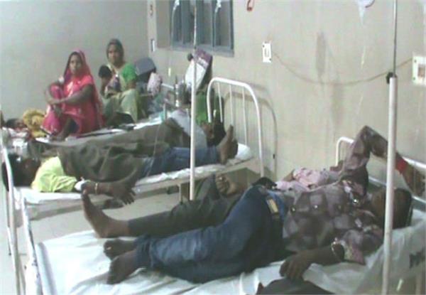 90 people get sick with poisonous food in wedding program