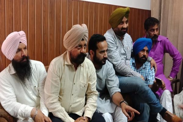 congress government is trying to save drug mafia  dalbir dhillon