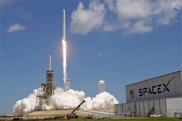 this rocket are so powerful that the life of the passengers will be in danger