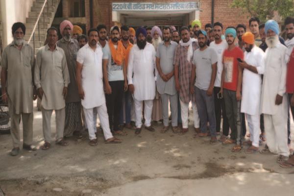 uninterrupted supply of beehalwala resident collectors gathered before