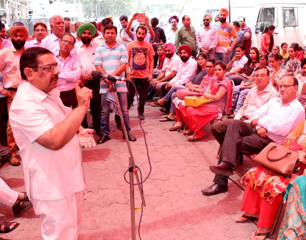 ਸਰਕਾਰੀ ਬੈਂਕਾਂ ਦੀ 2 ਦਿਨਾ ਹੜਤਾਲ ਨਾਲ ਉਦਯੋਗਾਂ ਦੀ 3000 ਕਰੋੜ ਦੀ ਅਟਕੇਗੀ ਚੈੱਕ ਕਲੀਅਰਿੰਗ