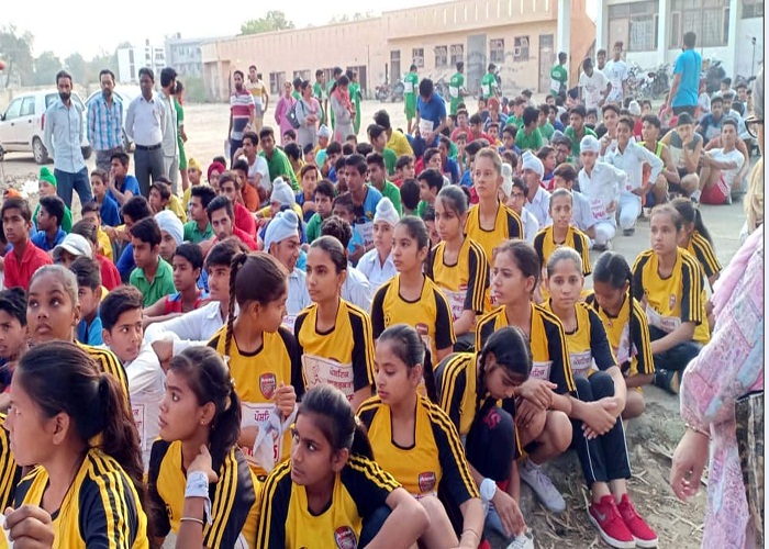 ਬੱਚਿਆਂ ਨੂੰ ਪੌਸ਼ਟਿਕ ਖਾਣਾ ਖਾਣ ਸਬੰਧੀ ਕੀਤਾ ਜਾਗਰੂਕ