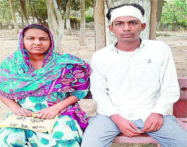 house  mother son  strangled