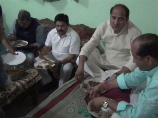 dalits  homes  hotels food