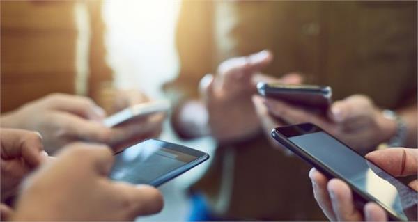 3 million smartphones sold in 3 months
