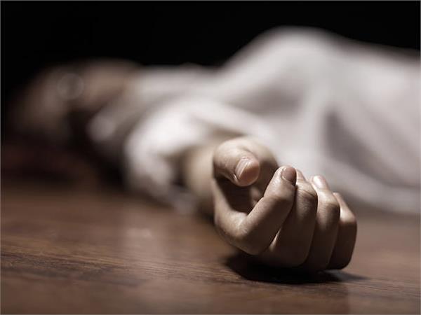married lady died in salempur