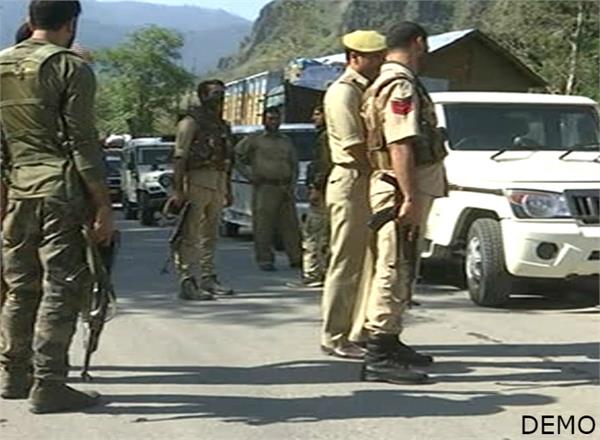 2 j k cops detained for questioning after report of militant attack