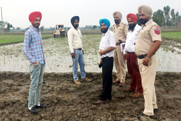 ਖੇਤੀਬਾਡ਼ੀ ਵਿਭਾਗ ਤੇ ਪੁਲਸ ਨੇ ਨਸ਼ਟ ਕਰਵਾਇਆ ਅਗੇਤਾ ਝੋਨਾ