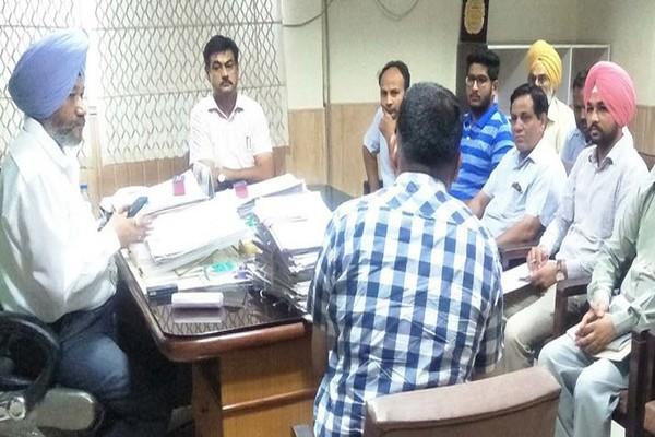 plastic envelopes china door raid