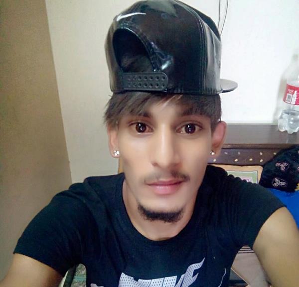 suicides by the teenager suffering from sophtha