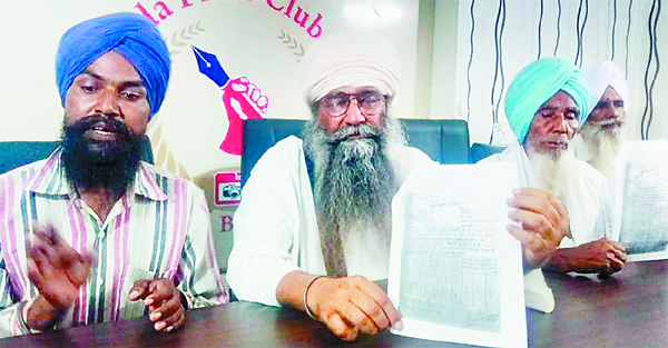 ਪਿੰਡ ਦਾ ਰਾਜਸੀ ਆਗੂ ਸਮਝੌਤੇ ਲਈ ਬਣਾ ਰਿਹੈ ਦਬਾਅ, ਜਨਮ ਸਰਟੀਫ਼ਿਕੇਟ ’ਚ ਵੀ ਕੀਤੀ ਹੇਰਾਫੇਰੀ