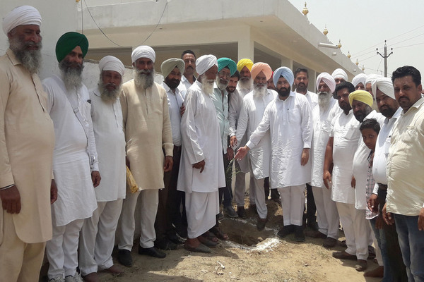 ‘ਘਰ-ਘਰ ਹਰਿਆਲੀ, ਤੰਦਰੁਸਤ ਪੰਜਾਬ’ ਮੁਹਿੰਮ ਤਹਿਤ ਲਾਏ ਬੂਟੇ