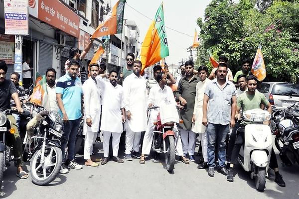 morcha draws motorcycle rally