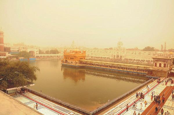 amritsar district was worst polluted  with the addition of 454 air quality index