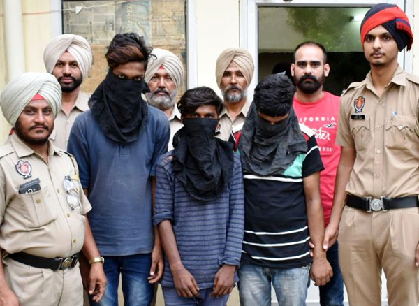 ਫਾਇਨਾਂਸ ਕੰਪਨੀ ਦੇ ਵਰਕਰਾਂ ਨਾਲ ਹੋਈ ਲੁੱਟ-ਖੋਹ ਦਾ ਕੇਸ ਸੁਲਝਿਆ, 3 ਗ੍ਰਿਫਤਾਰ